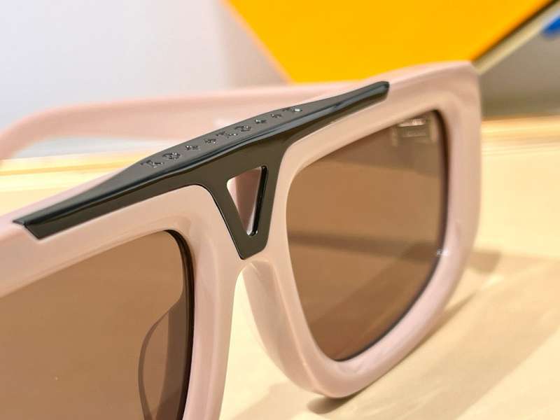 Picture of LV Sunglasses _SKUfw56643046fw